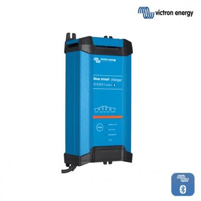 Polnilnik Victron Blue Smart  IP22 1230-1