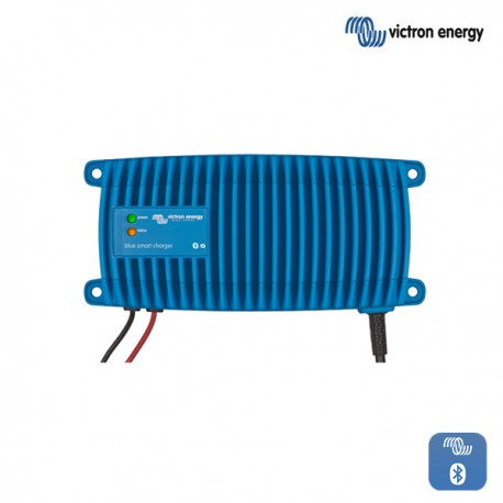 Vodotesni profesionalni polnilnik Victron Blue Smart  IP67 24-05 24V 5A
