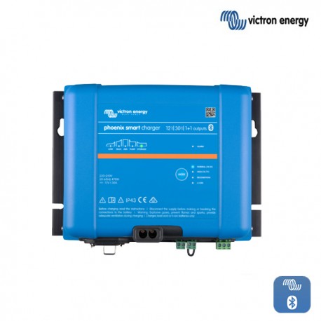 Polnilnik VICTRON Phoenix Smart  IP43 12V 30A 